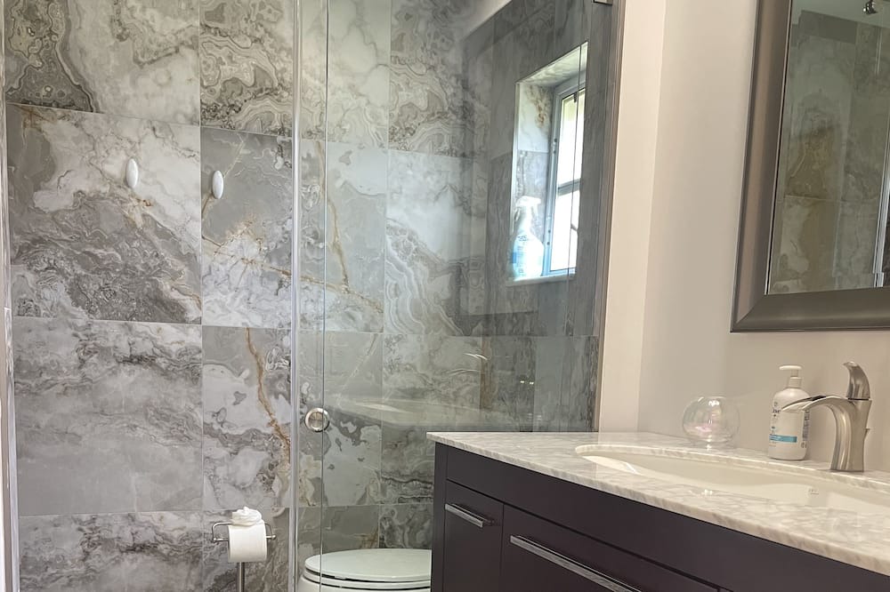Photo of Bathroom in Lely Golf Estates