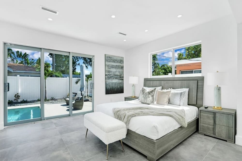 Photo of Bedroom in North Bay Village
