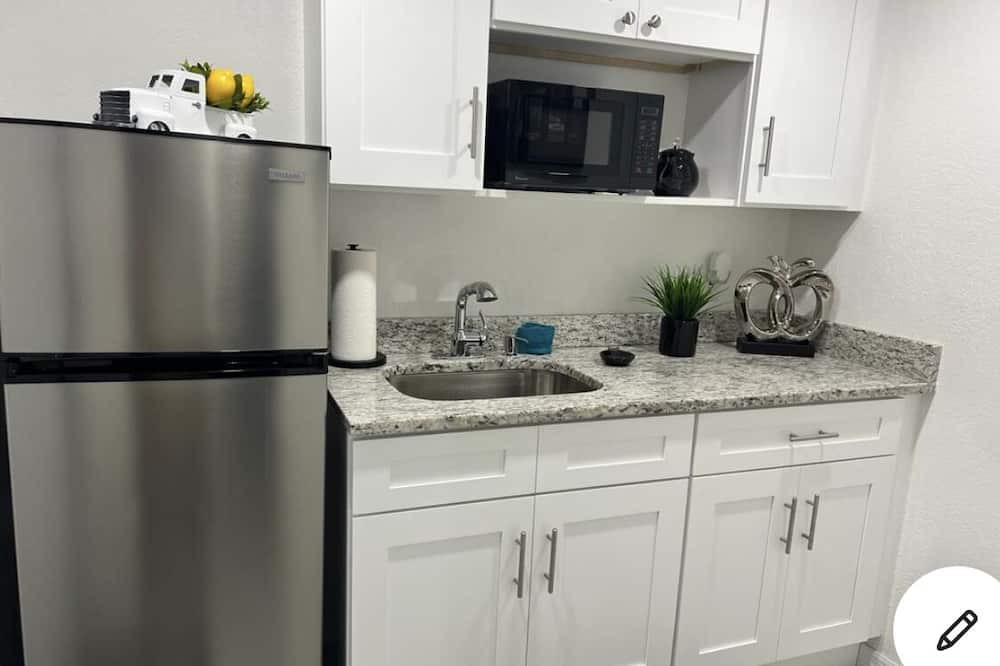 Photo of Kitchen in Tarpon Springs
