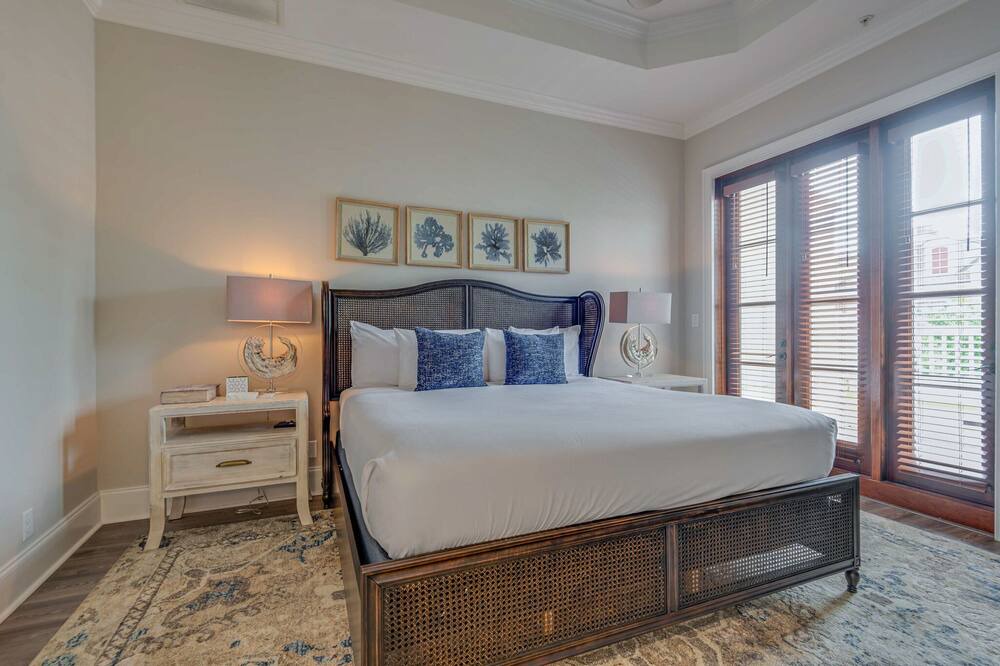Photo of Bedroom in Baytowne Wharf