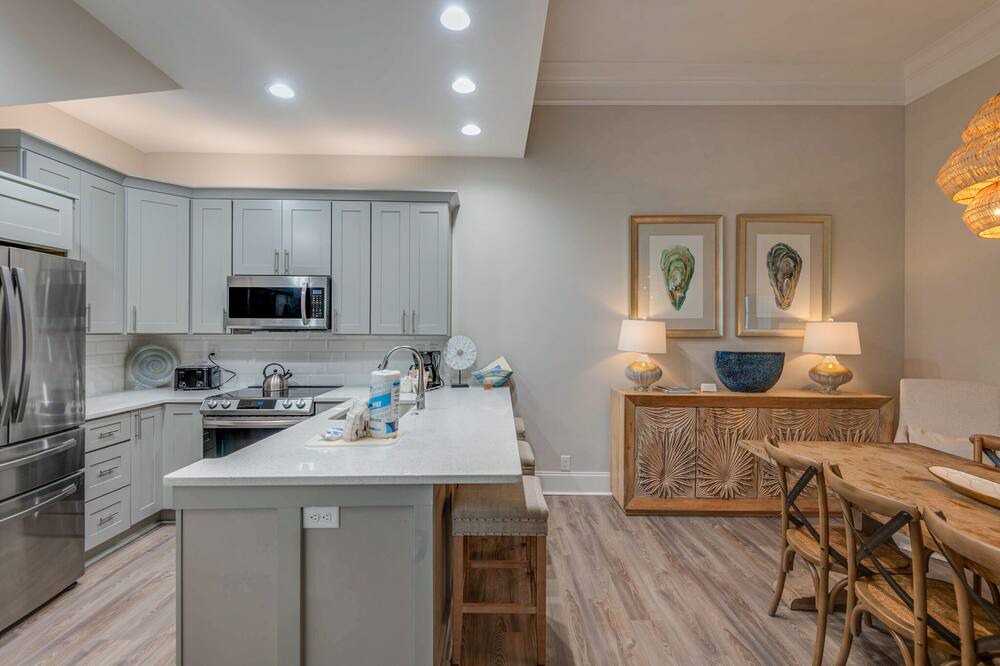 Photo of Kitchen in Baytowne Wharf