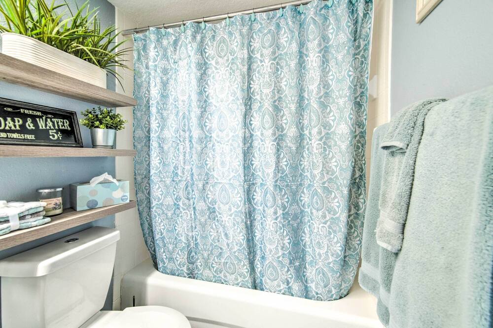 Photo of Bathroom in Brooksville