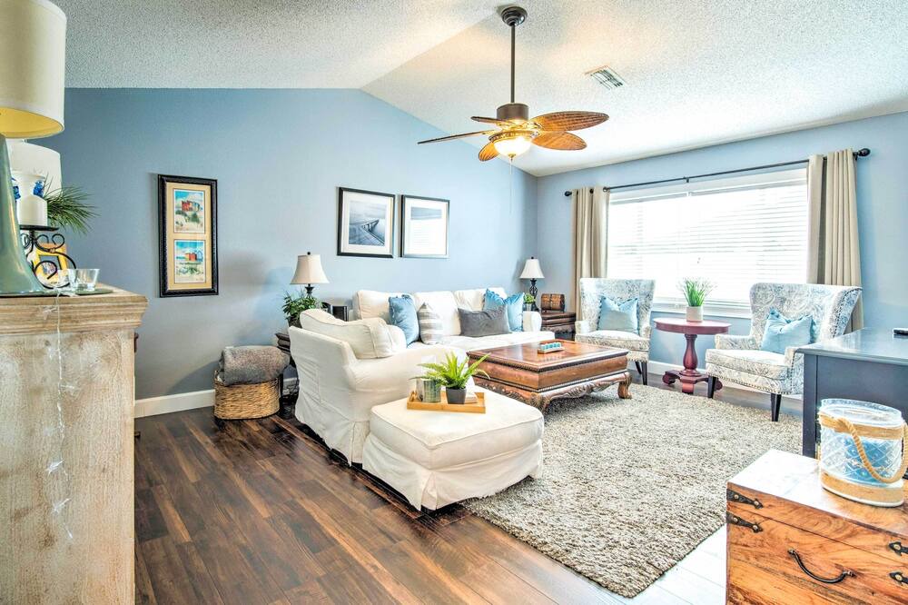 Photo of Bedroom in Brooksville