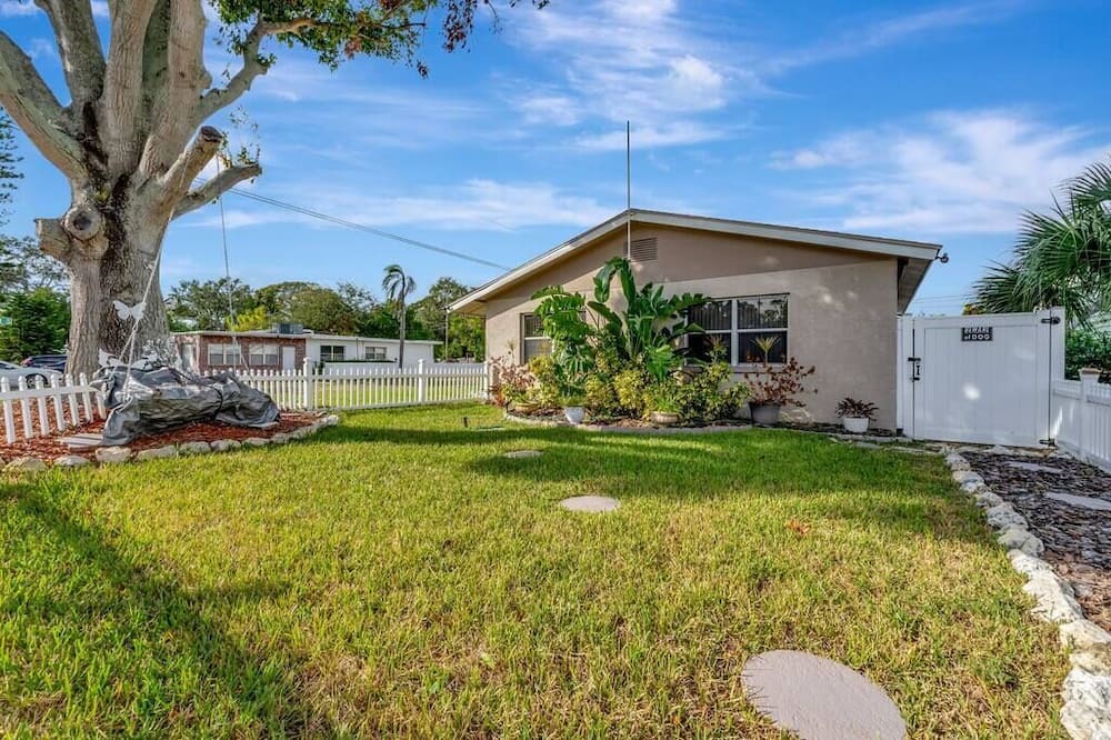 Photo of Outdoor in Greater Pinellas Point