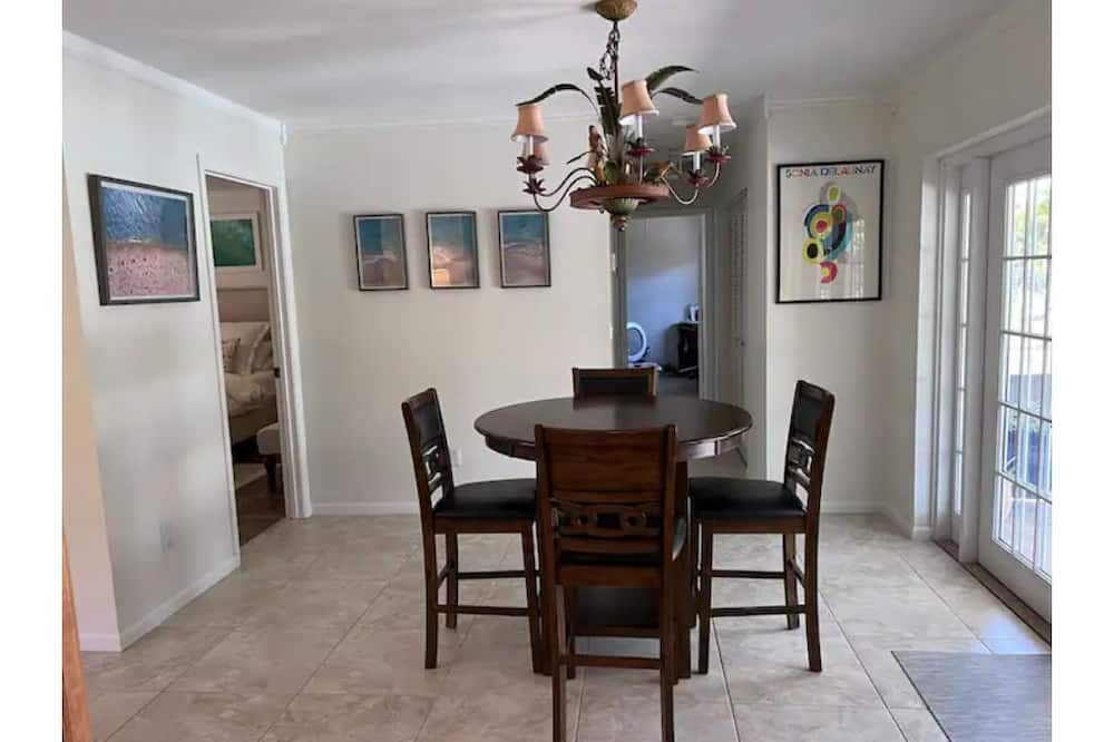 Photo of Bedroom in Stuart
