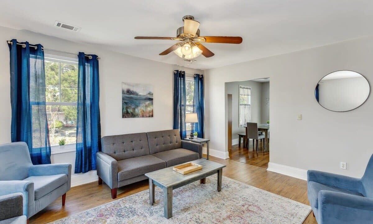 Photo of Livingroom in South Pensacola