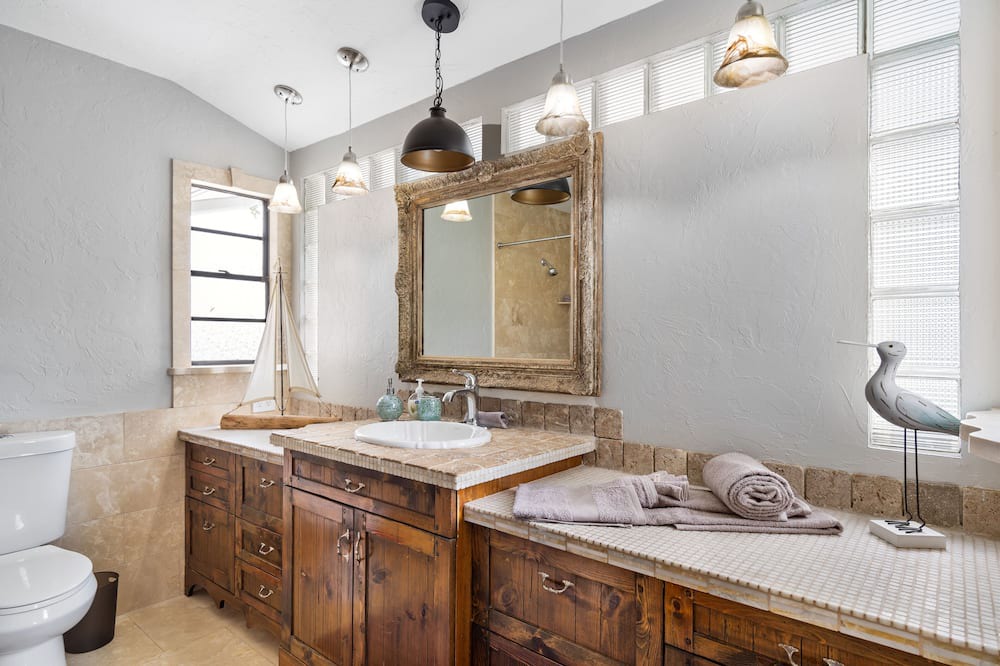 Photo of Bathroom in Memphis