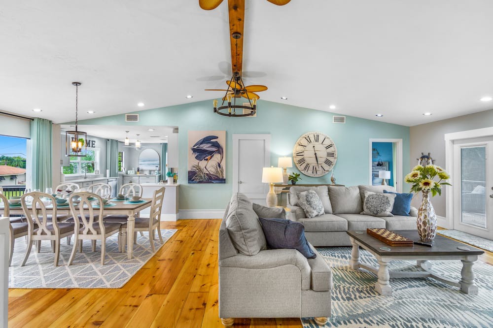 Photo of Bedroom in Memphis