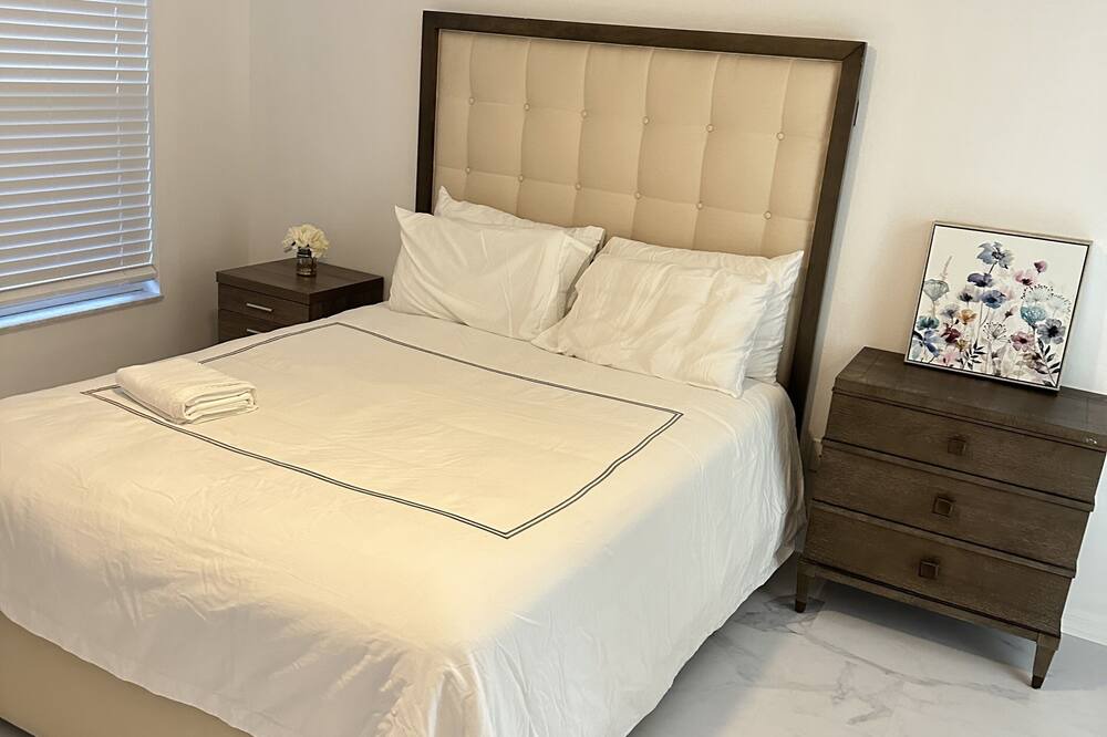 Photo of Bedroom in Kings Lake