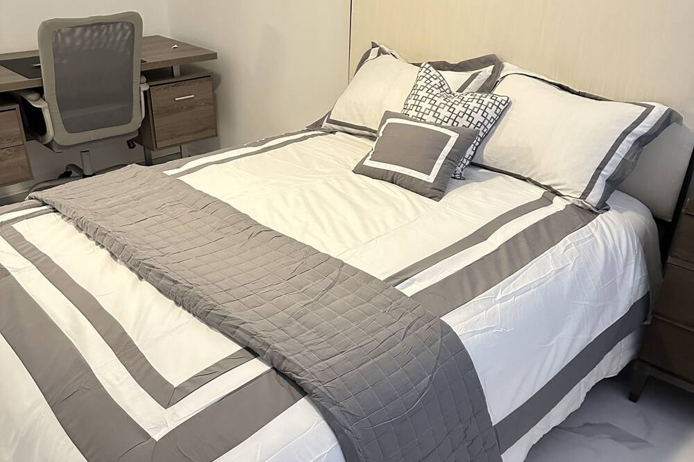 Photo of Bedroom in Kings Lake