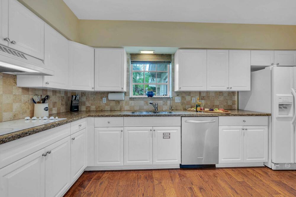 Photo of Bedroom in Harbor Beach