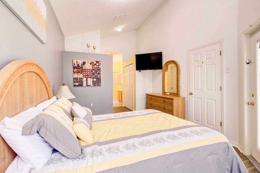 Photo of Bedroom in Westbury