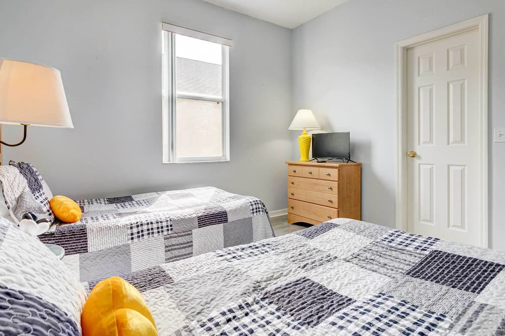 Photo of Bedroom in Westbury