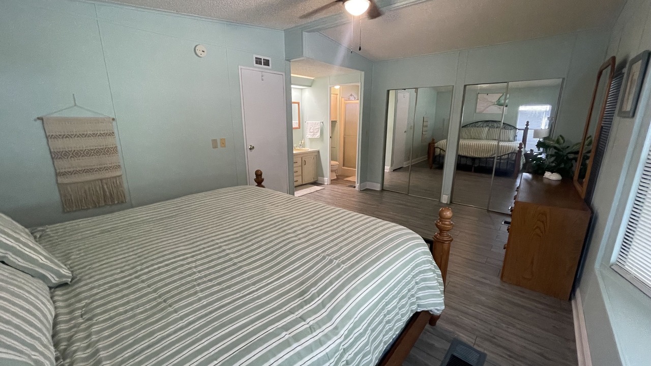 Photo of Bedroom in Lake George