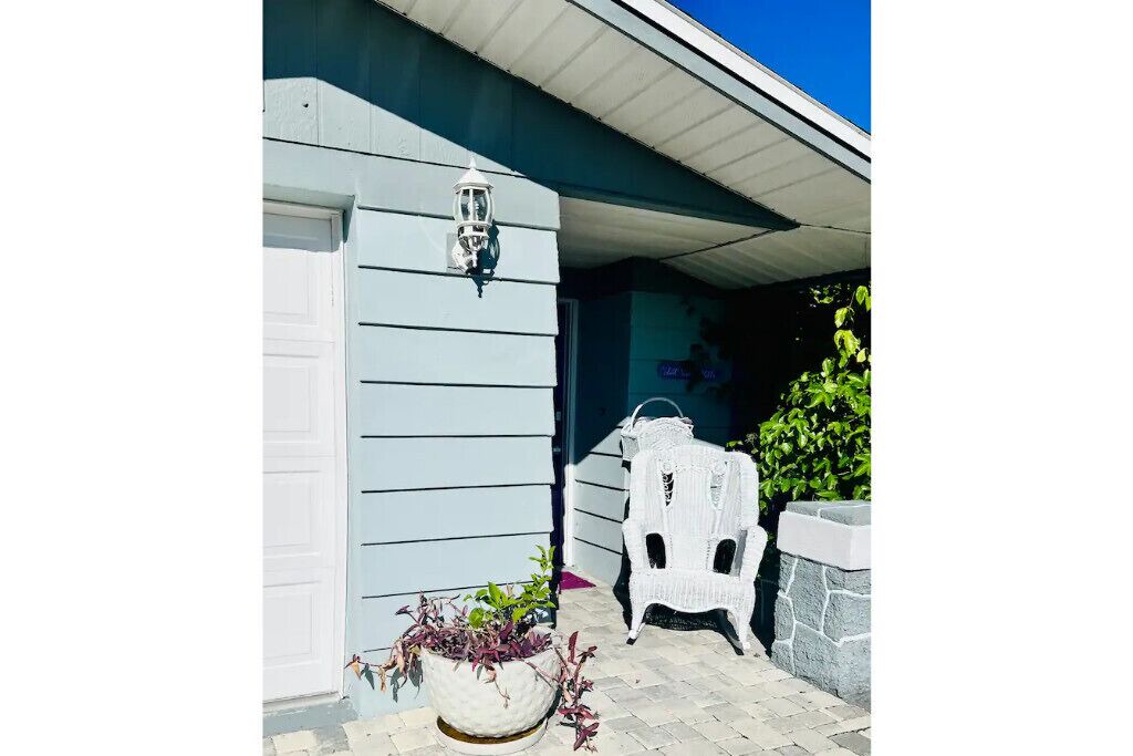 Photo of Outdoor in Embassy Hills