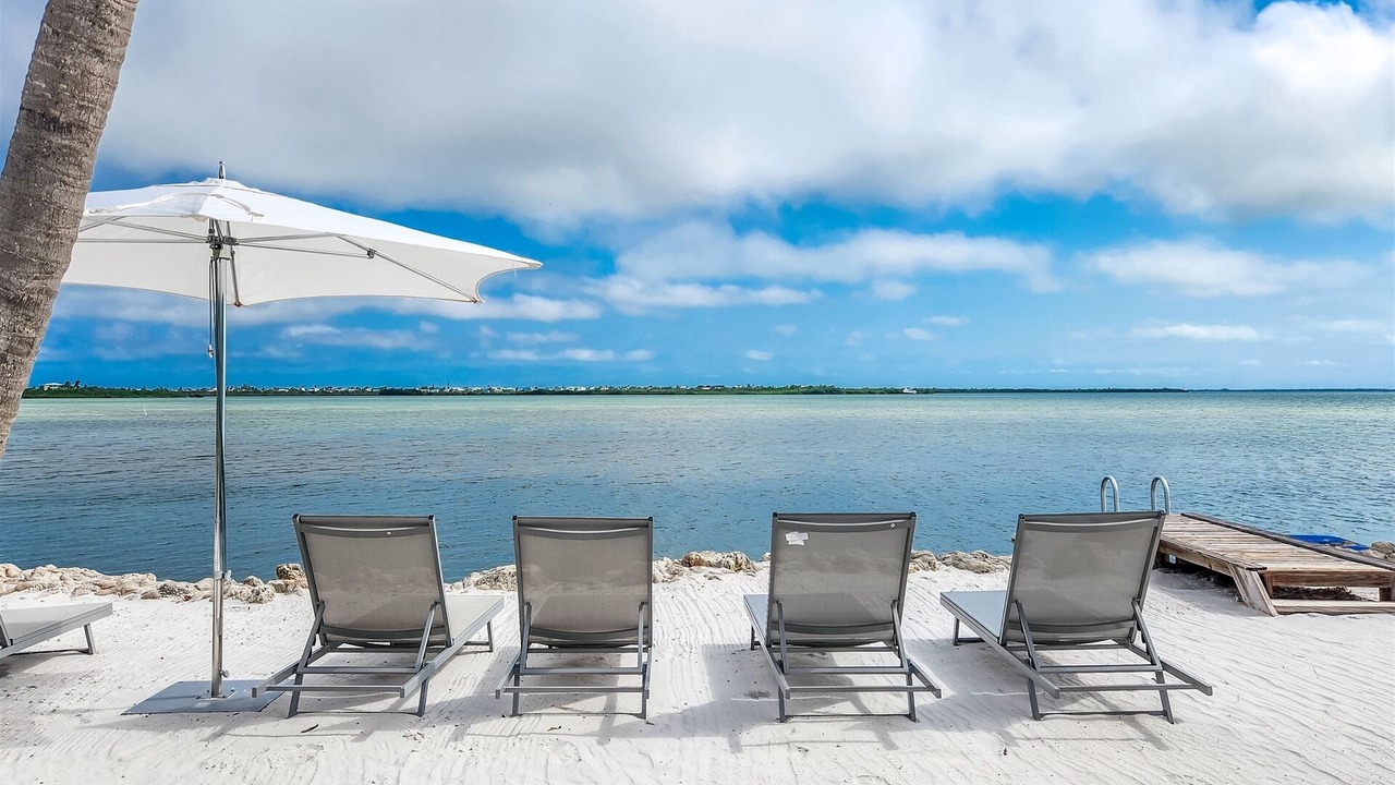 Photo of Outdoor in Breezeswept Beach Estates