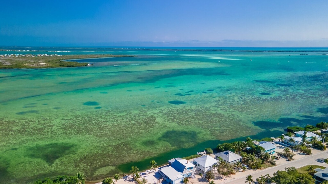 Photo of Outdoor in Breezeswept Beach Estates