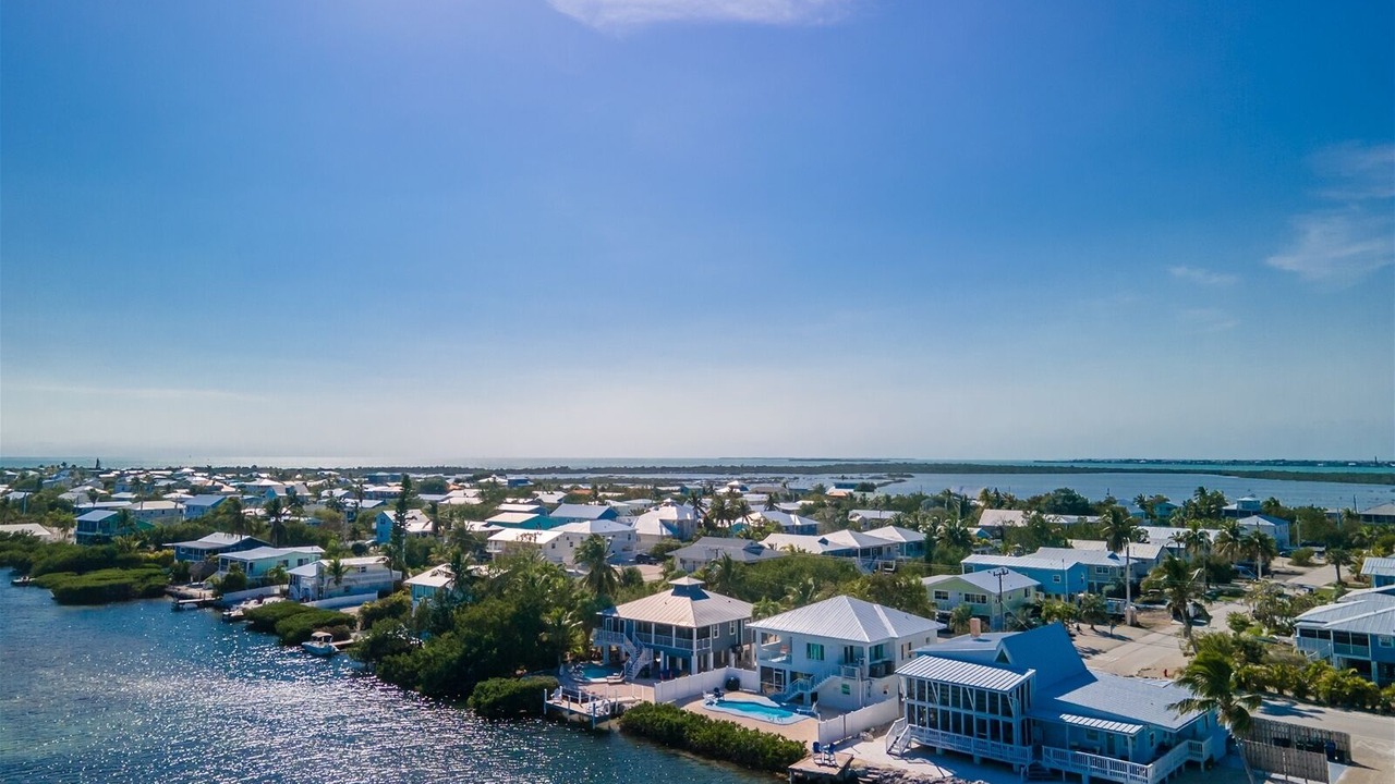Photo of Outdoor in Breezeswept Beach Estates