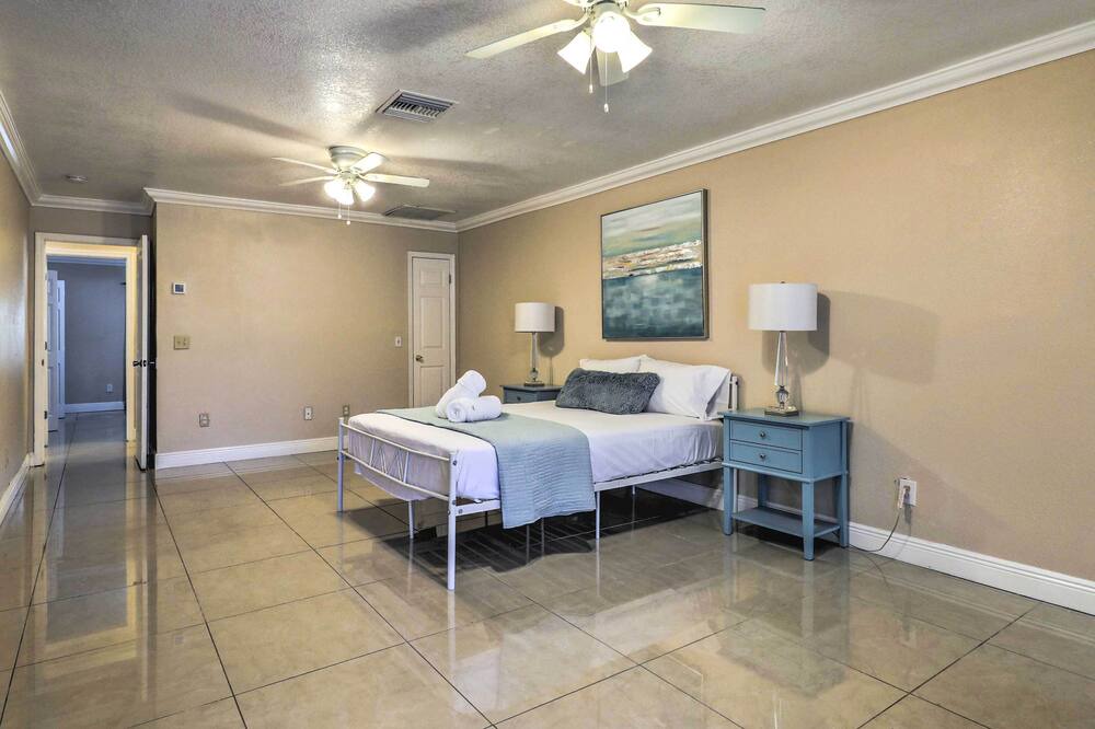 Photo of Bedroom in Valrico