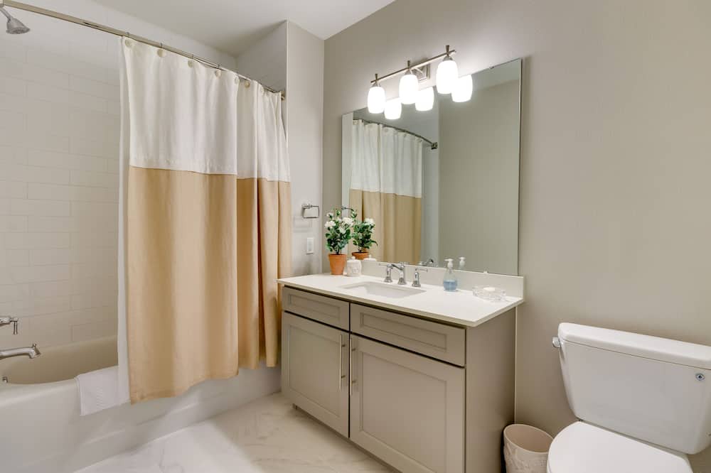 Photo of Bathroom in Montverde