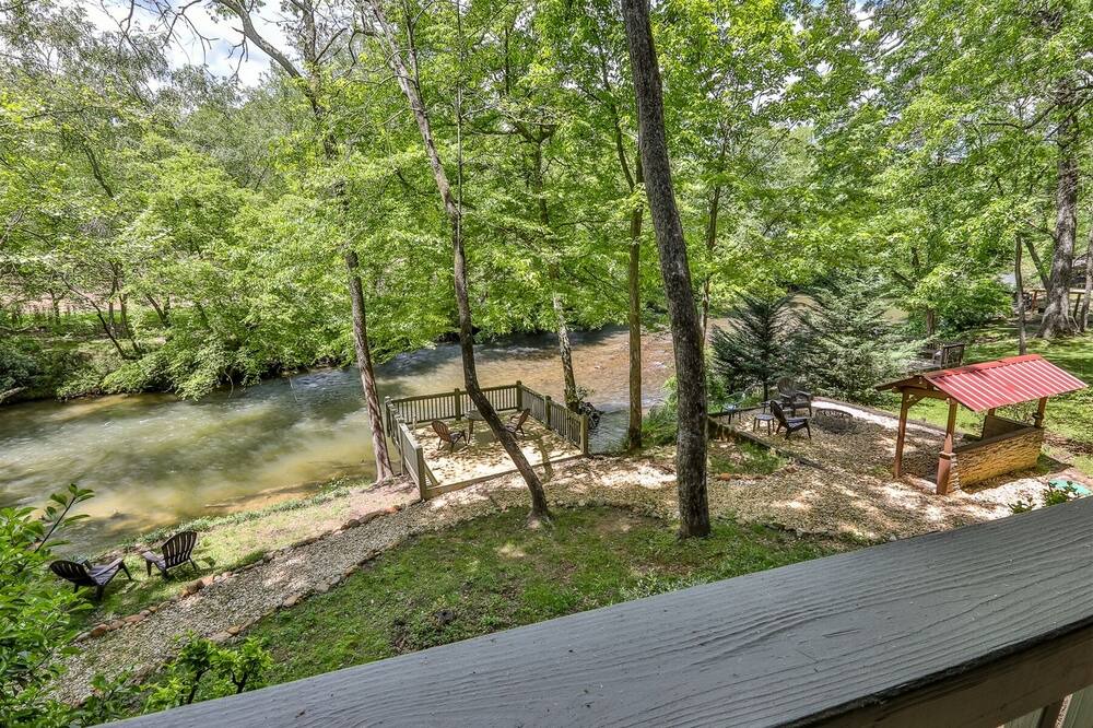 Photo of Others in Ellijay