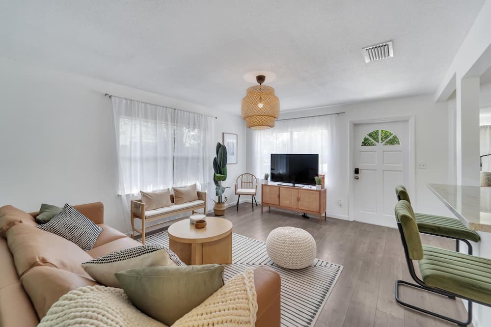 Photo of Livingroom in Gulfport