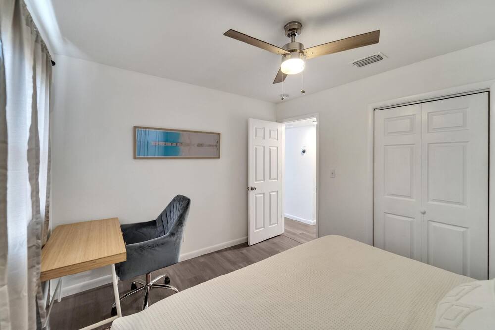 Photo of Bedroom in Gulfport