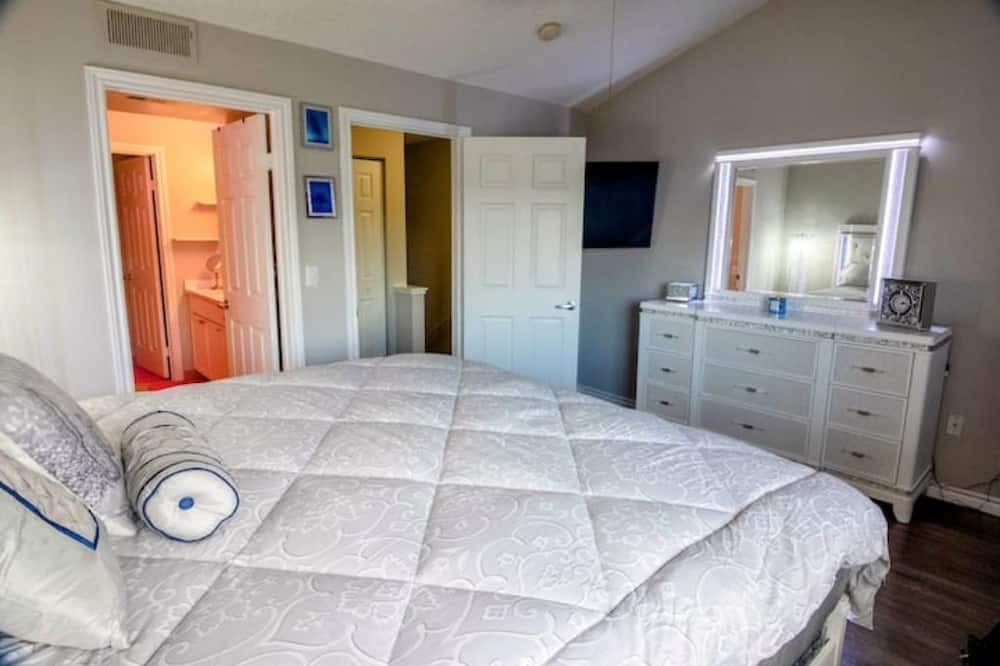 Photo of Bedroom in Heron Bay