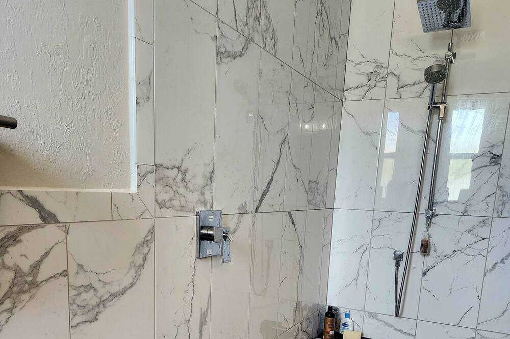 Photo of Bathroom in Pine Valley