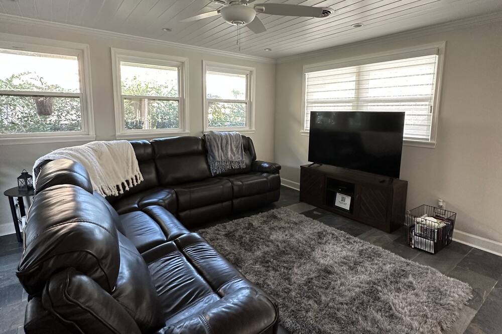 Photo of Livingroom in Avondale