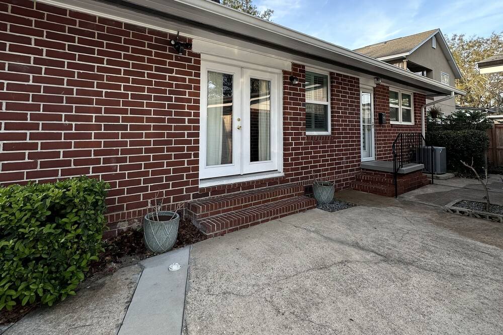 Photo of Outdoor in Avondale