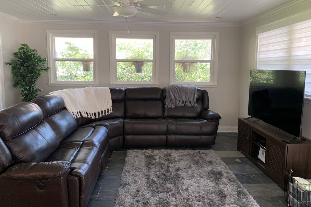 Photo of Livingroom in Avondale