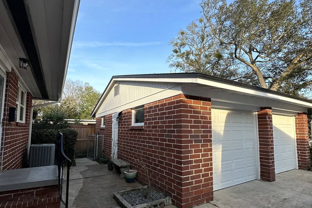 Photo of Outdoor in Avondale