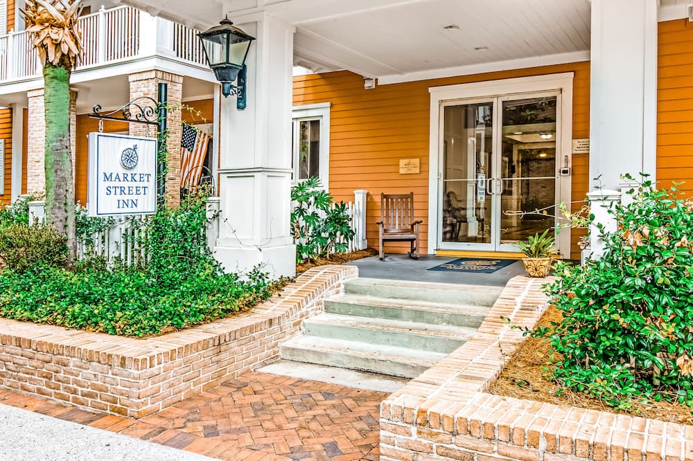 Photo of Outdoor in Baytowne Wharf
