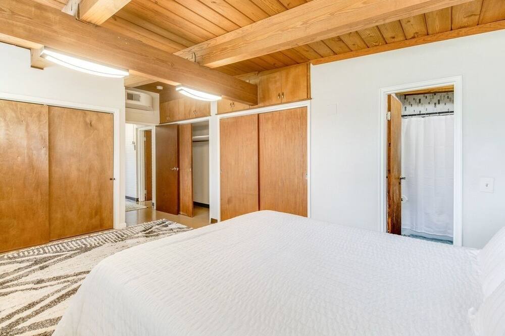 Photo of Bedroom in Lexington