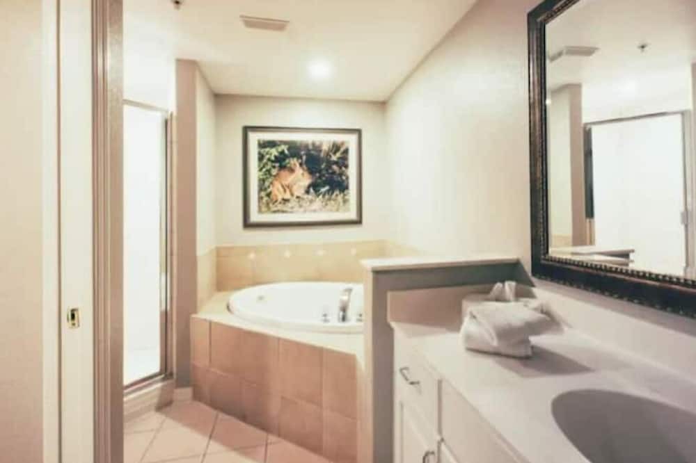 Photo of Bathroom in Orange Lake
