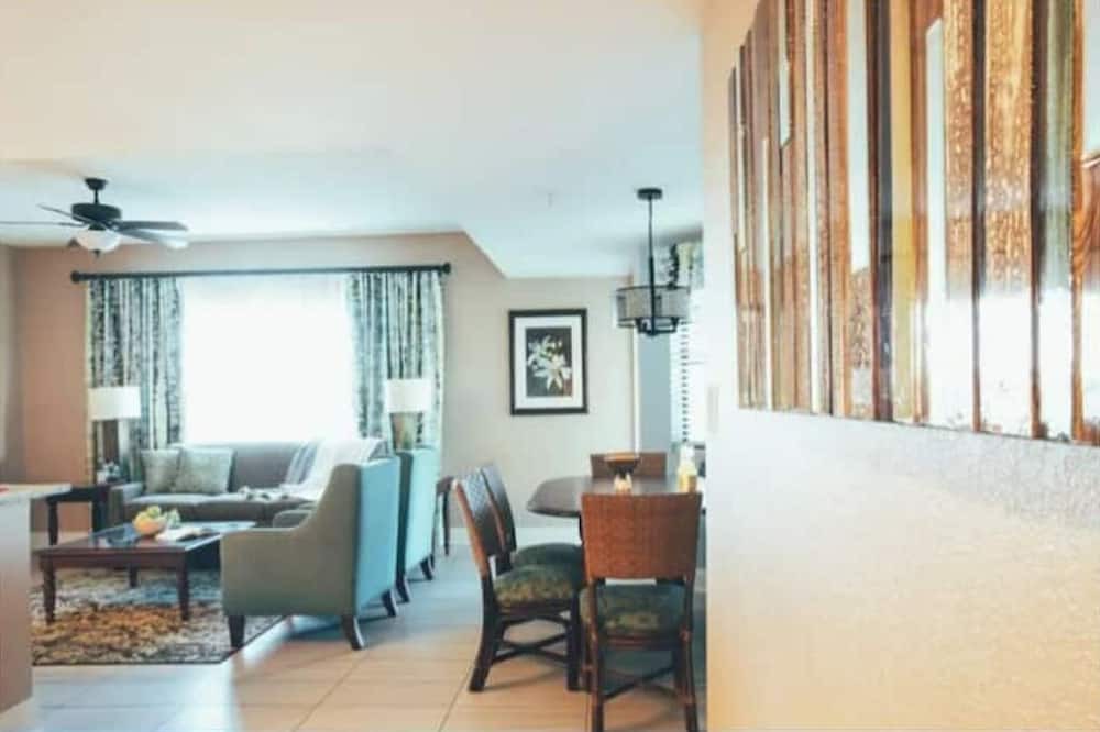 Photo of Livingroom in Orange Lake