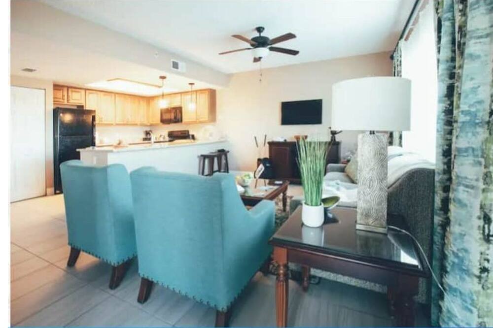 Photo of Livingroom in Orange Lake