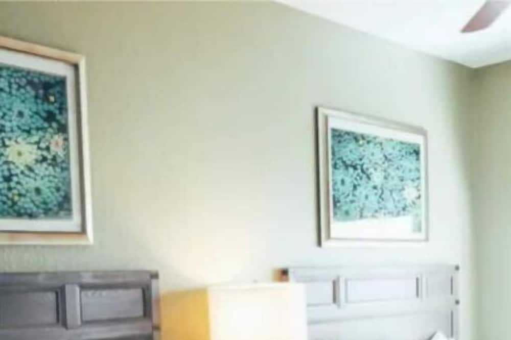 Photo of Bedroom in Orange Lake