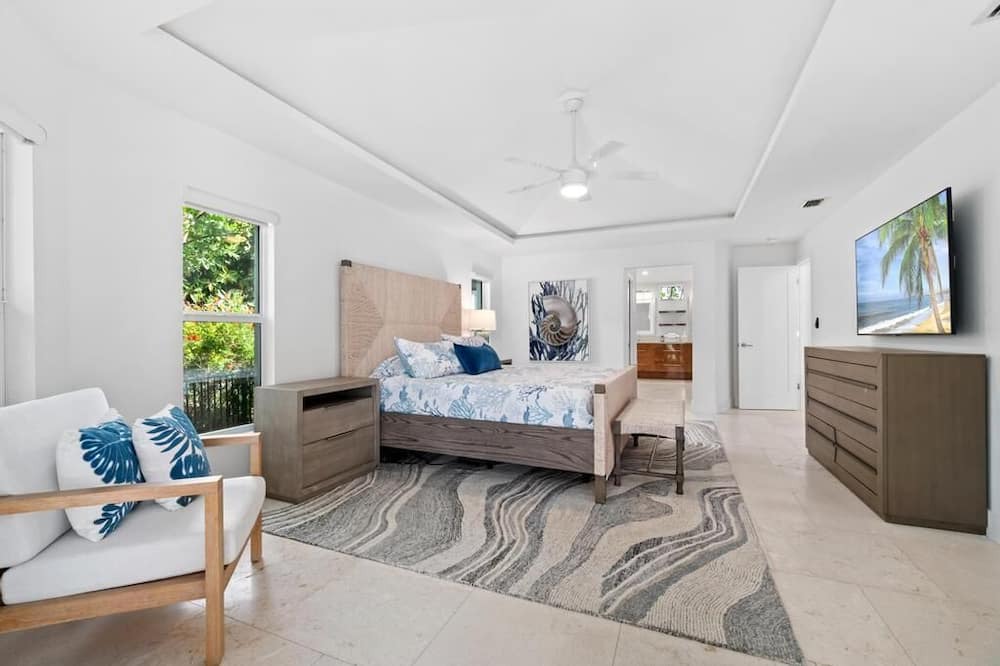 Photo of Bedroom in Palm River Estates
