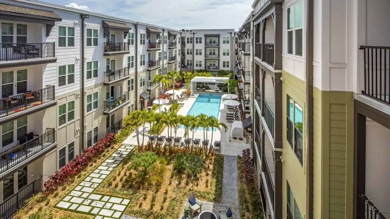 Photo of Outdoor in North Hyde Park