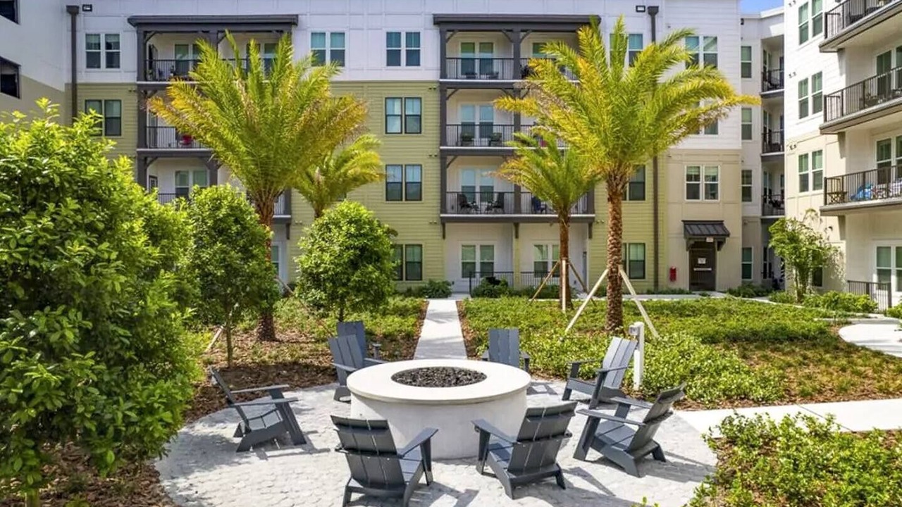 Photo of Outdoor in North Hyde Park