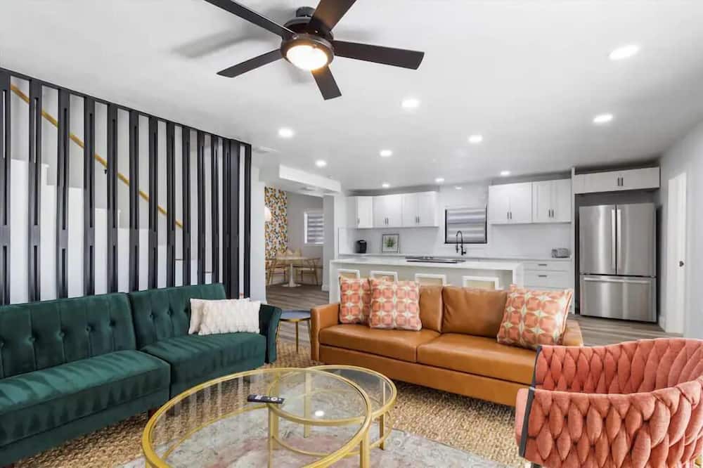 Photo of Livingroom in South Seminole Heights