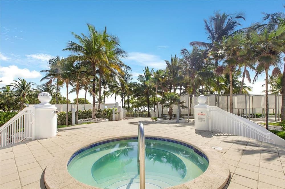 Photo of Others in Bal Harbour