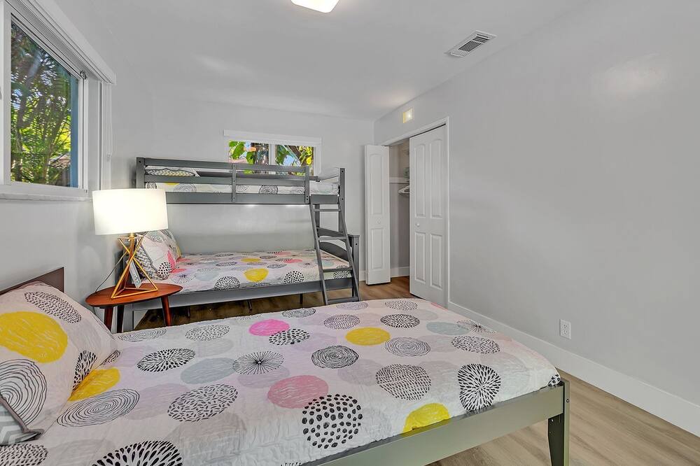 Photo of Bedroom in Riverside Park