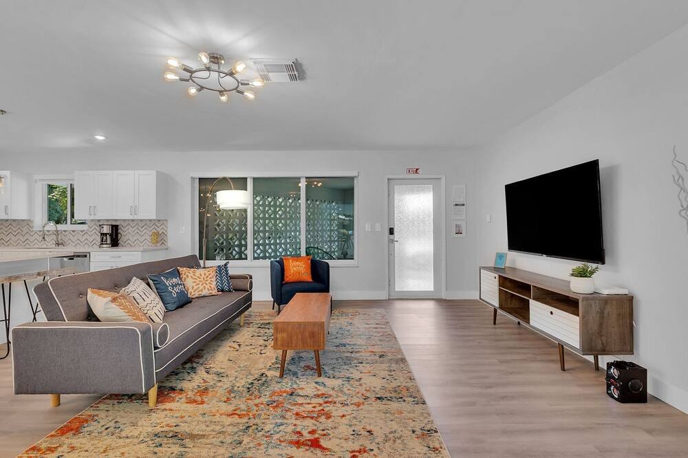 Photo of Livingroom in Riverside Park