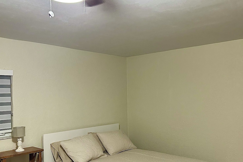 Photo of Bedroom in Coral Terrace