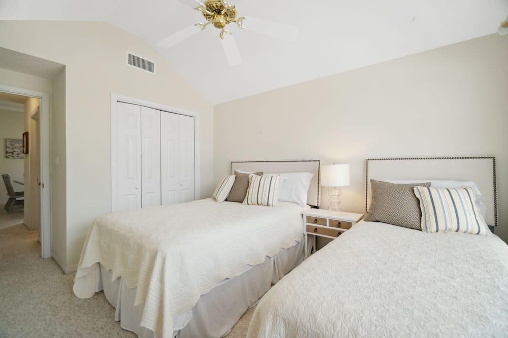 Photo of Bedroom in Gulf Pines