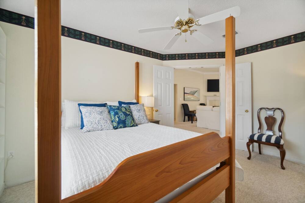 Photo of Bedroom in Gulf Pines