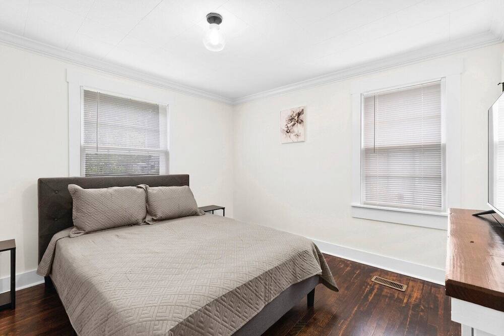 Photo of Bedroom in East Ridge